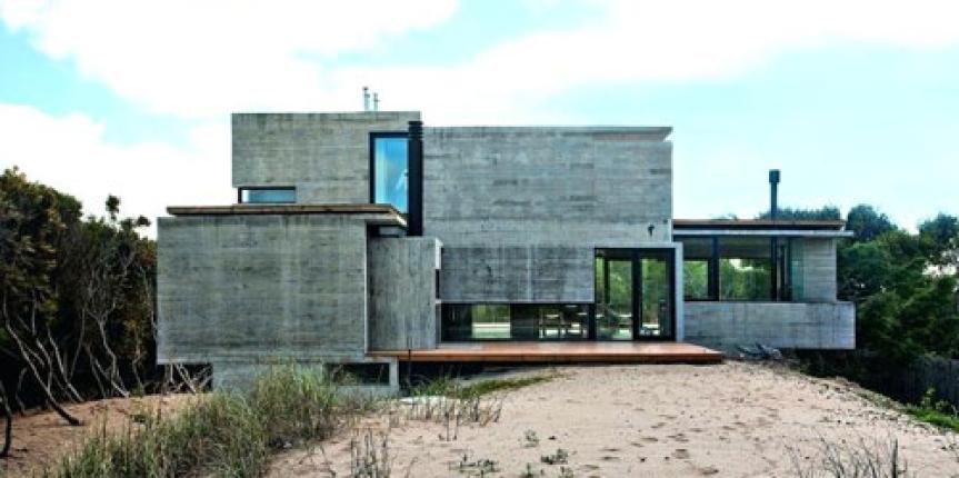 building-with-concrete-blocks